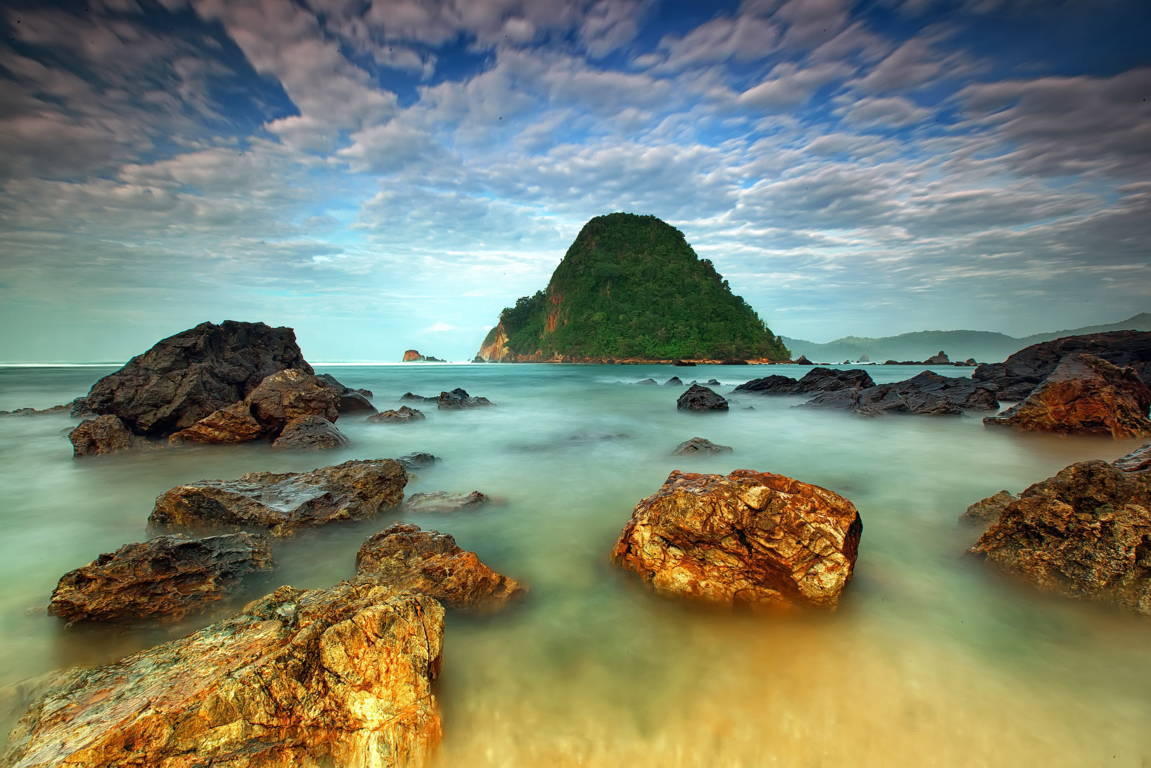 Pulau Merah 2
