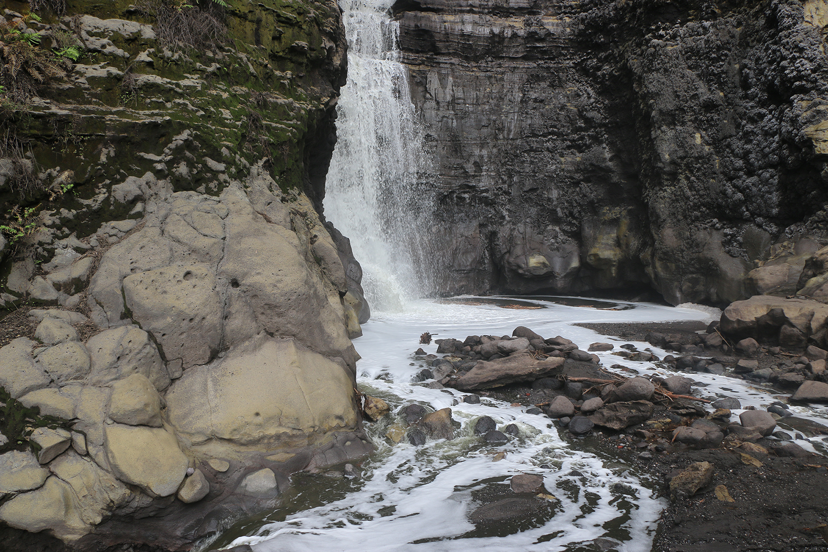 Air Terjun Gentongan 