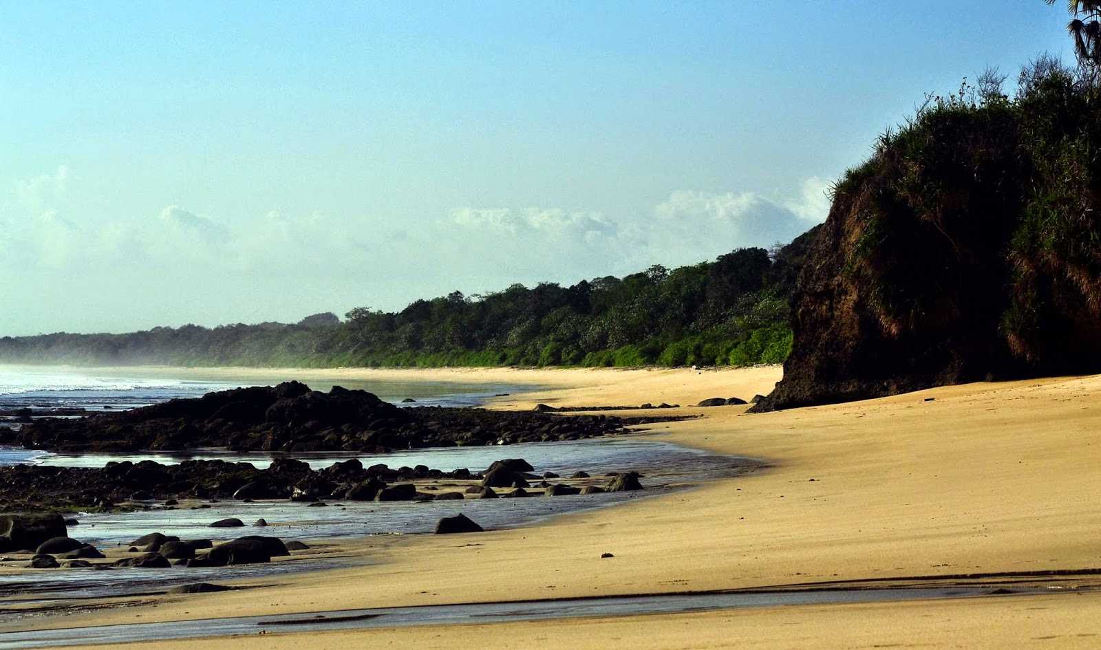 Batu Vulkanik Pantai Pancur